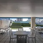 10mo Piso, Piscina, Jacuzzi y a Pasos de la Playa