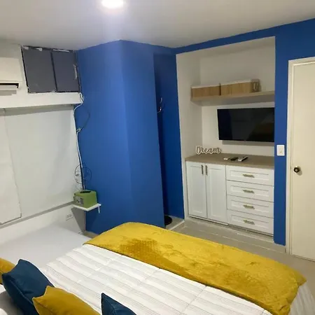 10mo Piso, Piscina, Jacuzzi Y A Pasos De La Playa Cartagena