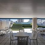 10Mo Piso, Piscina, Jacuzzi Y A Pasos De La Playa