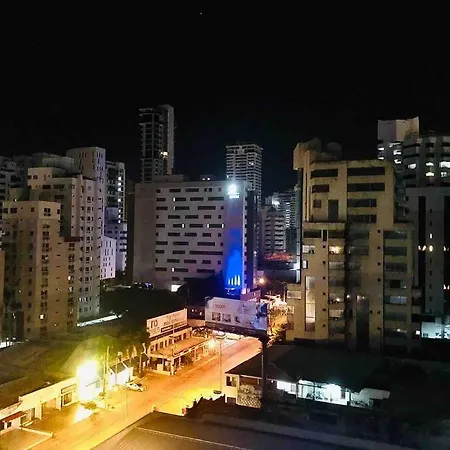 10mo Piso, Piscina, Jacuzzi Y A Pasos De La Playa *